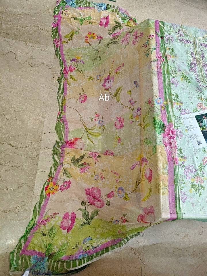 img_roheenaz_lawn_awwal_boutique