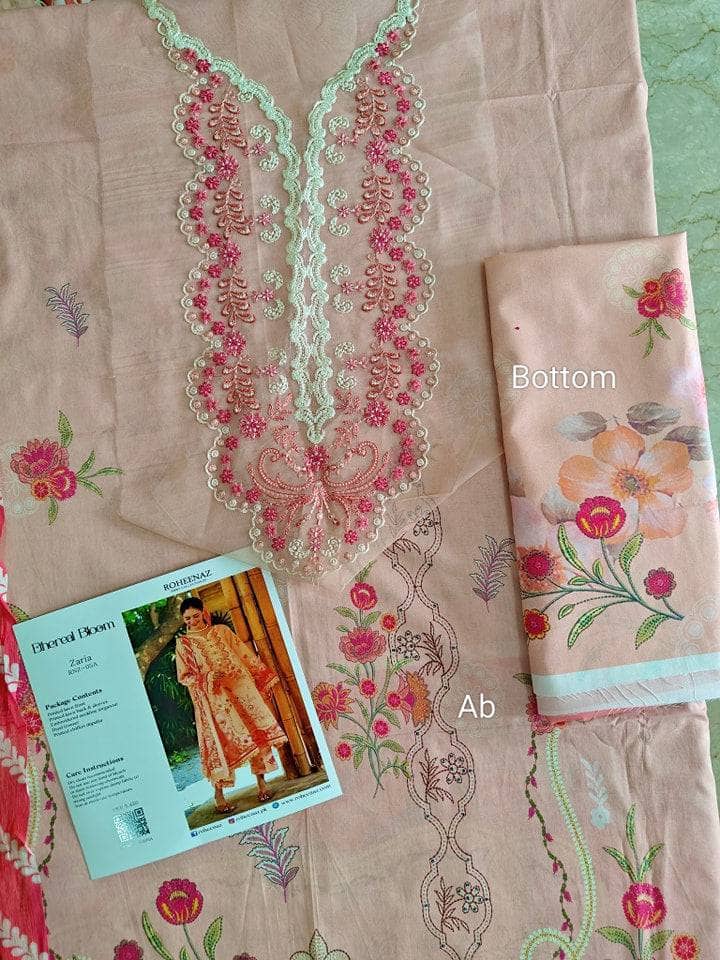 img_roheenaz_lawn_awwal_boutique