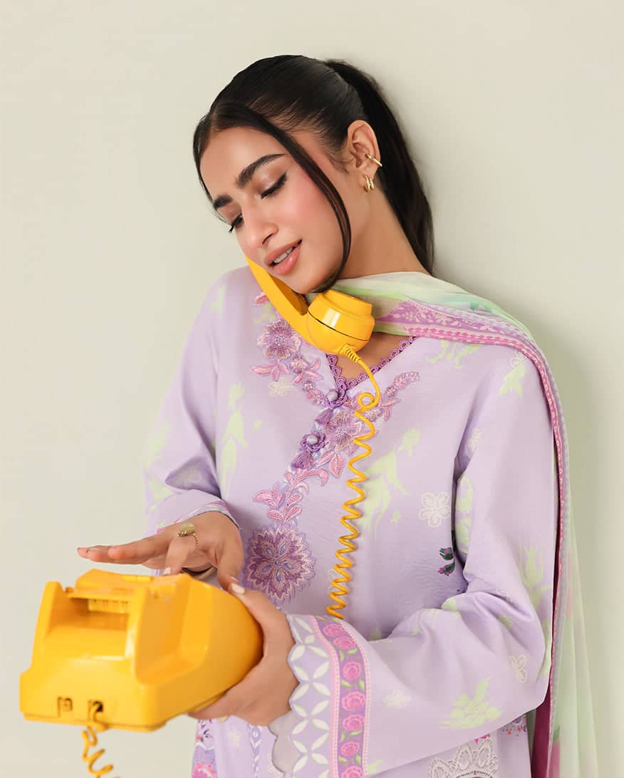 img_roheenaz_rosette_lawn_awwal_boutique