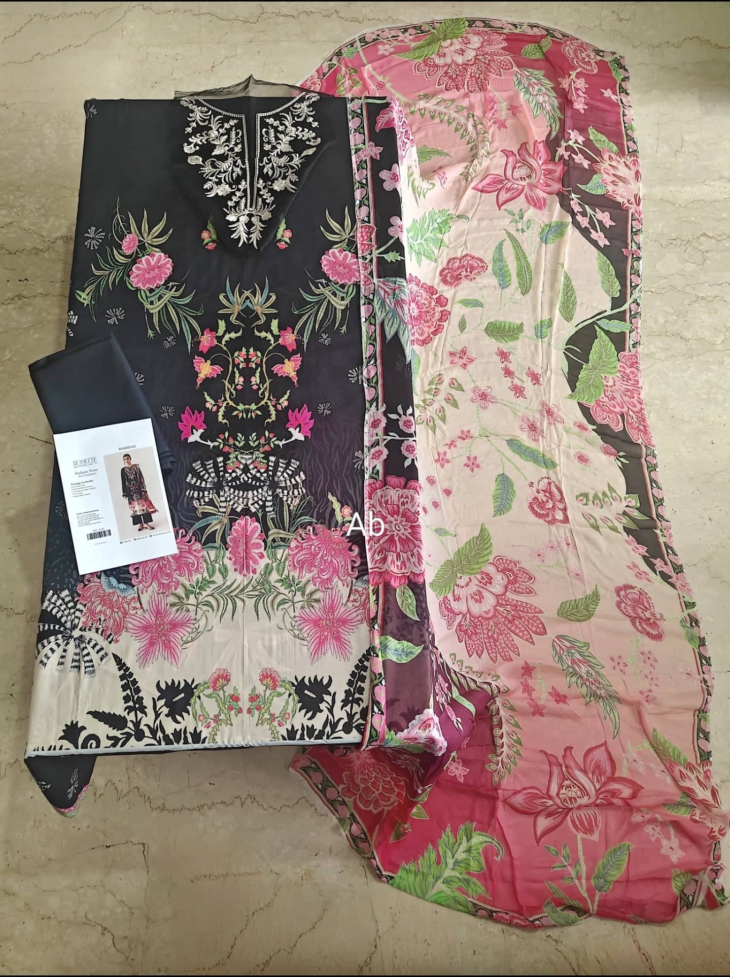 img_roheenaz_rosette_lawn_awwal_boutique