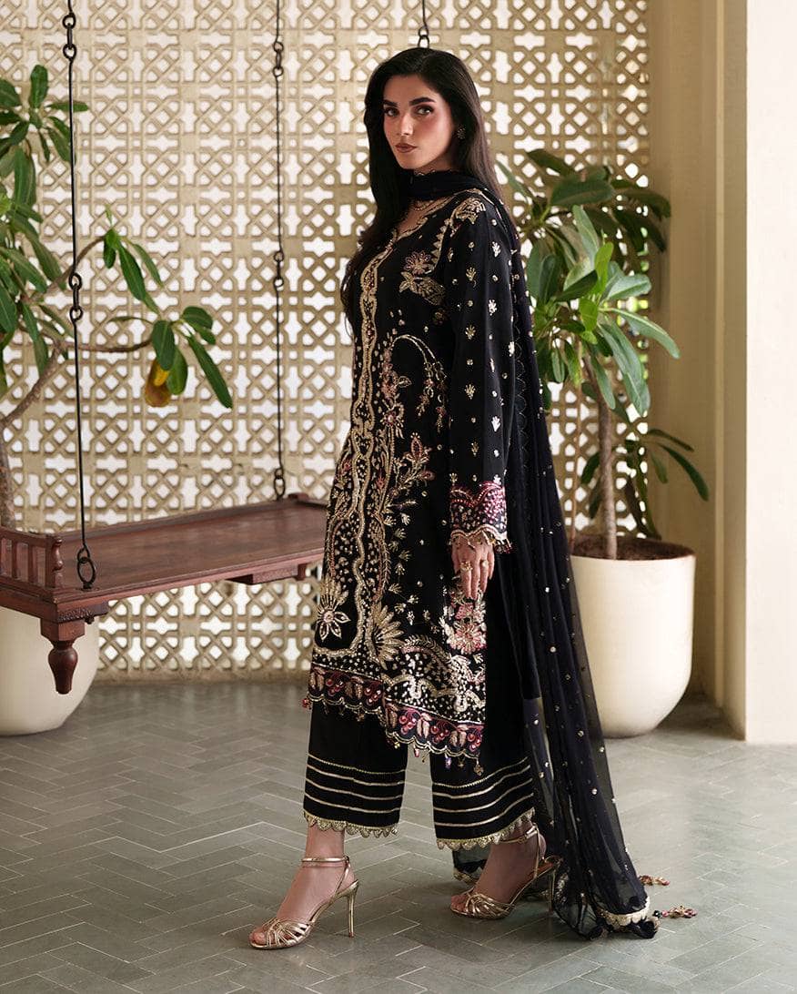 img_roheenaz_silk_awwal_boutique