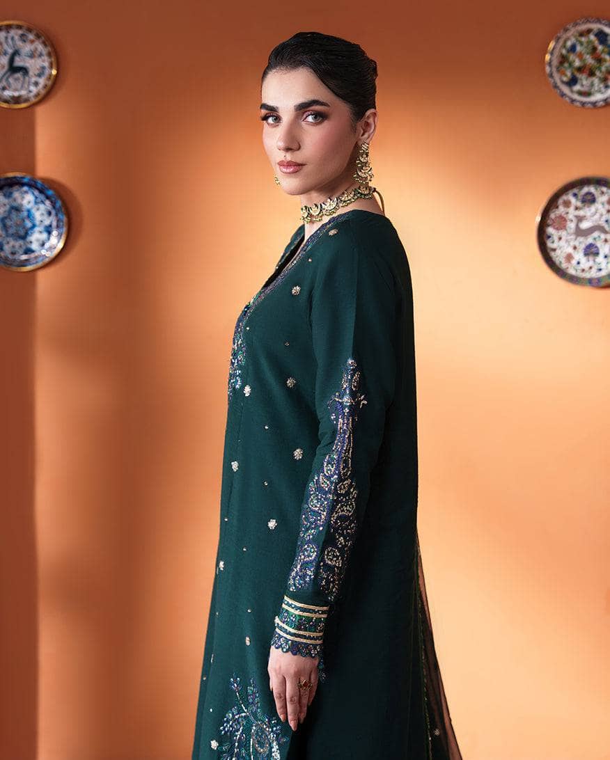 img_roheenaz_silk_awwal_boutique