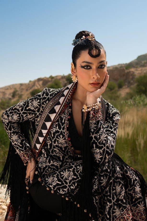 img_sana_safinaz_winter_23_awwal_boutique