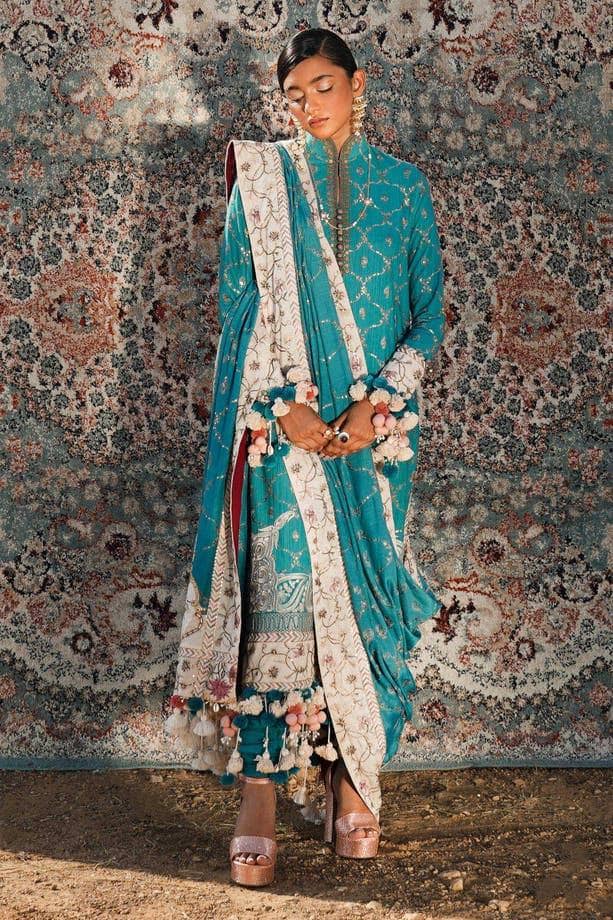 img_sana_safinaz_winter_23_awwal_boutique