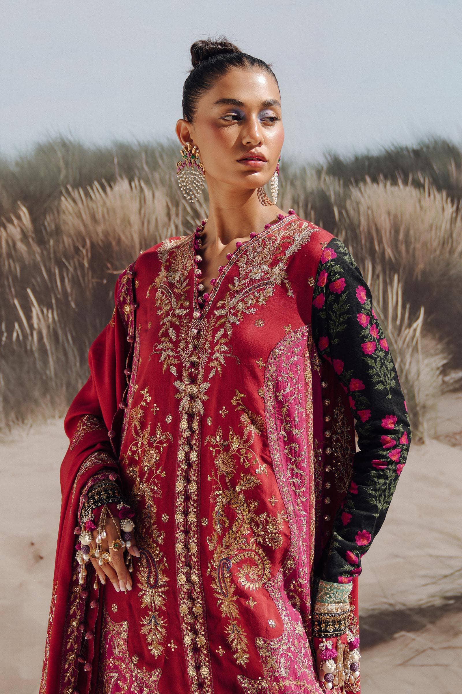 img_sana_safinaz_winter_shawl_collection_awwal_boutique