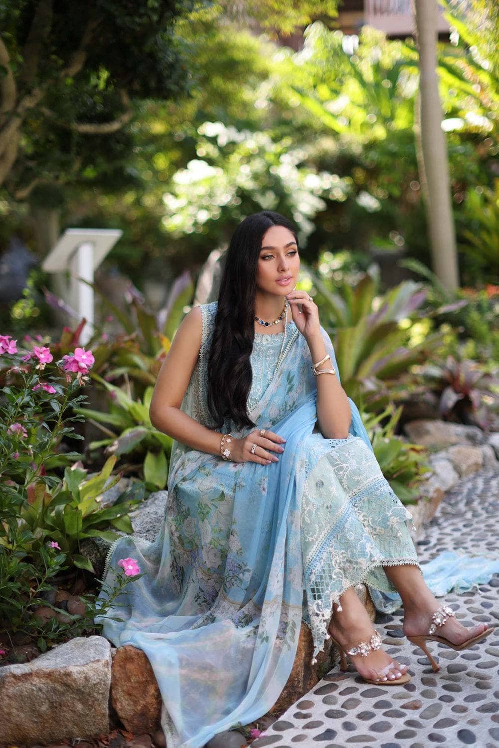 img_saadia_asad_noor_chikankari_lawn_awwal_boutique