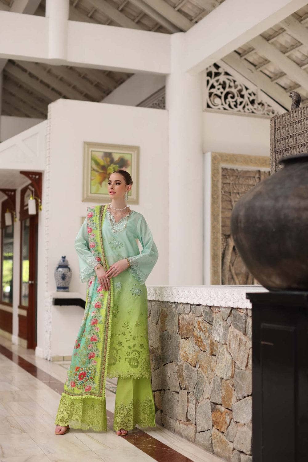 img_saadia_asad_noor_chikankari_lawn_awwal_boutique