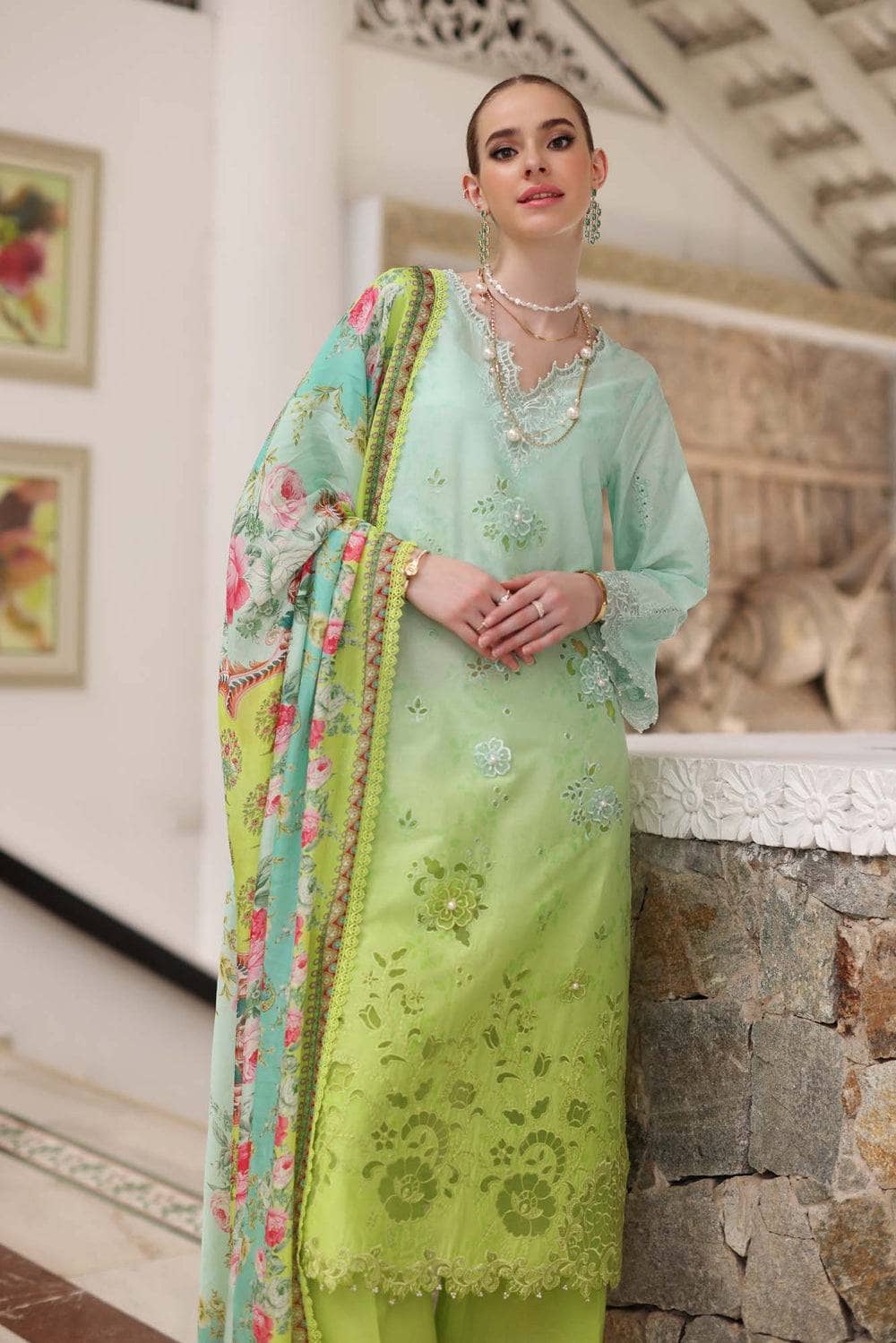 img_saadia_asad_noor_chikankari_lawn_awwal_boutique