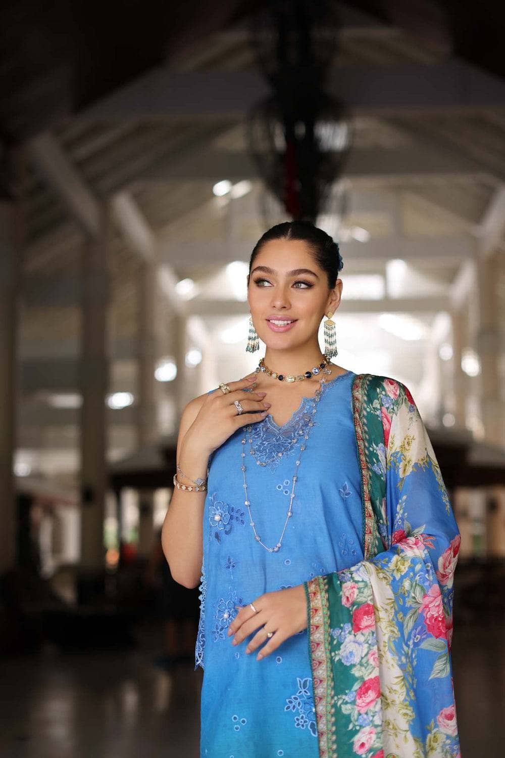 img_saadia_asad_noor_chikankari_lawn_awwal_boutique