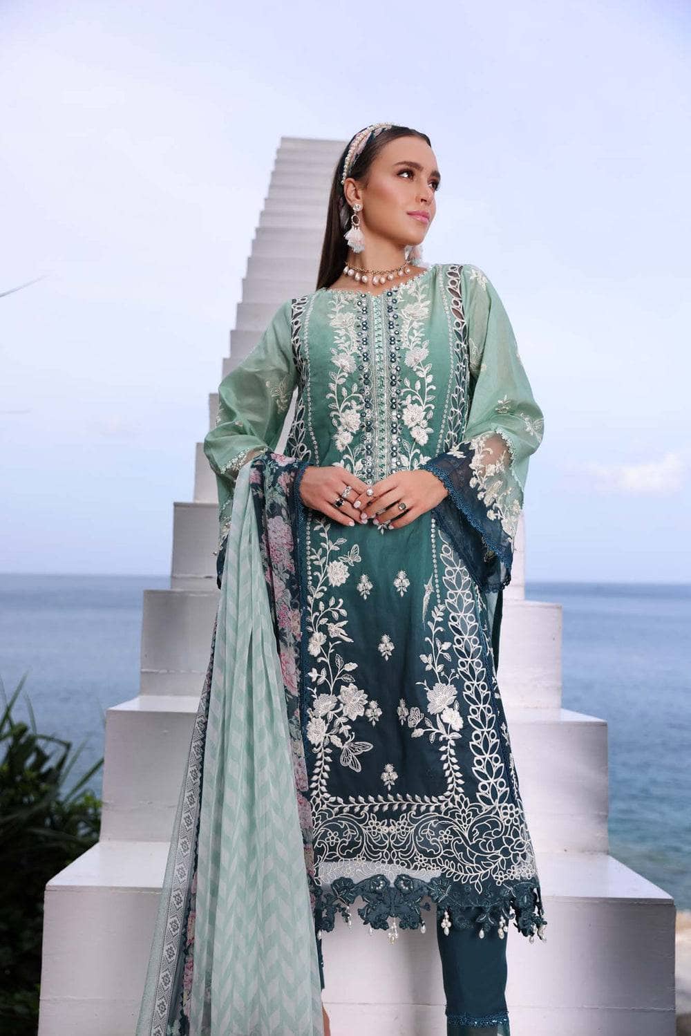 img_saadia_asad_noor_luxe_printkari_awwal_boutique