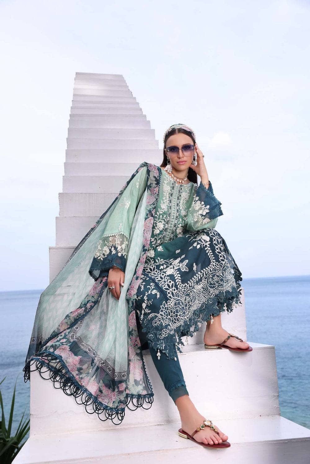 img_saadia_asad_noor_luxe_printkari_awwal_boutique