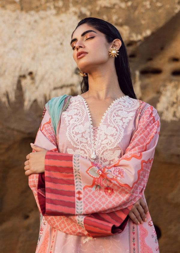 img_sadaf_fawad_khan_awwal_boutique
