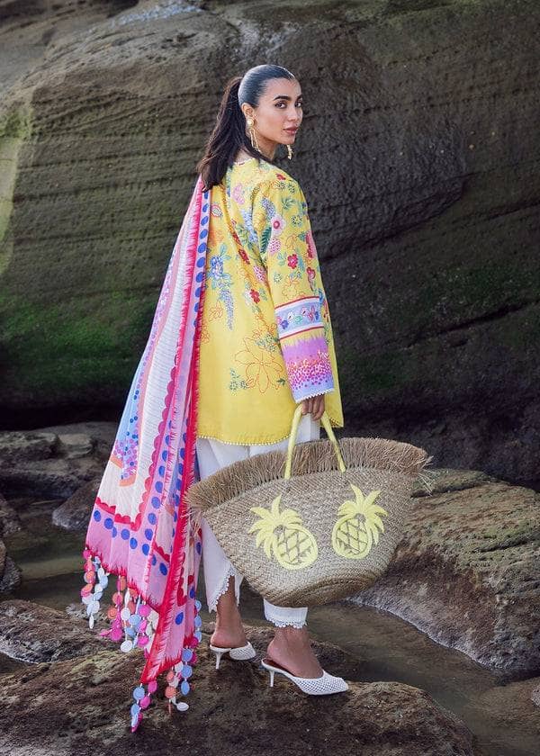 img_sadaf_fawad_khan_siraa_lawn_awwal_outique