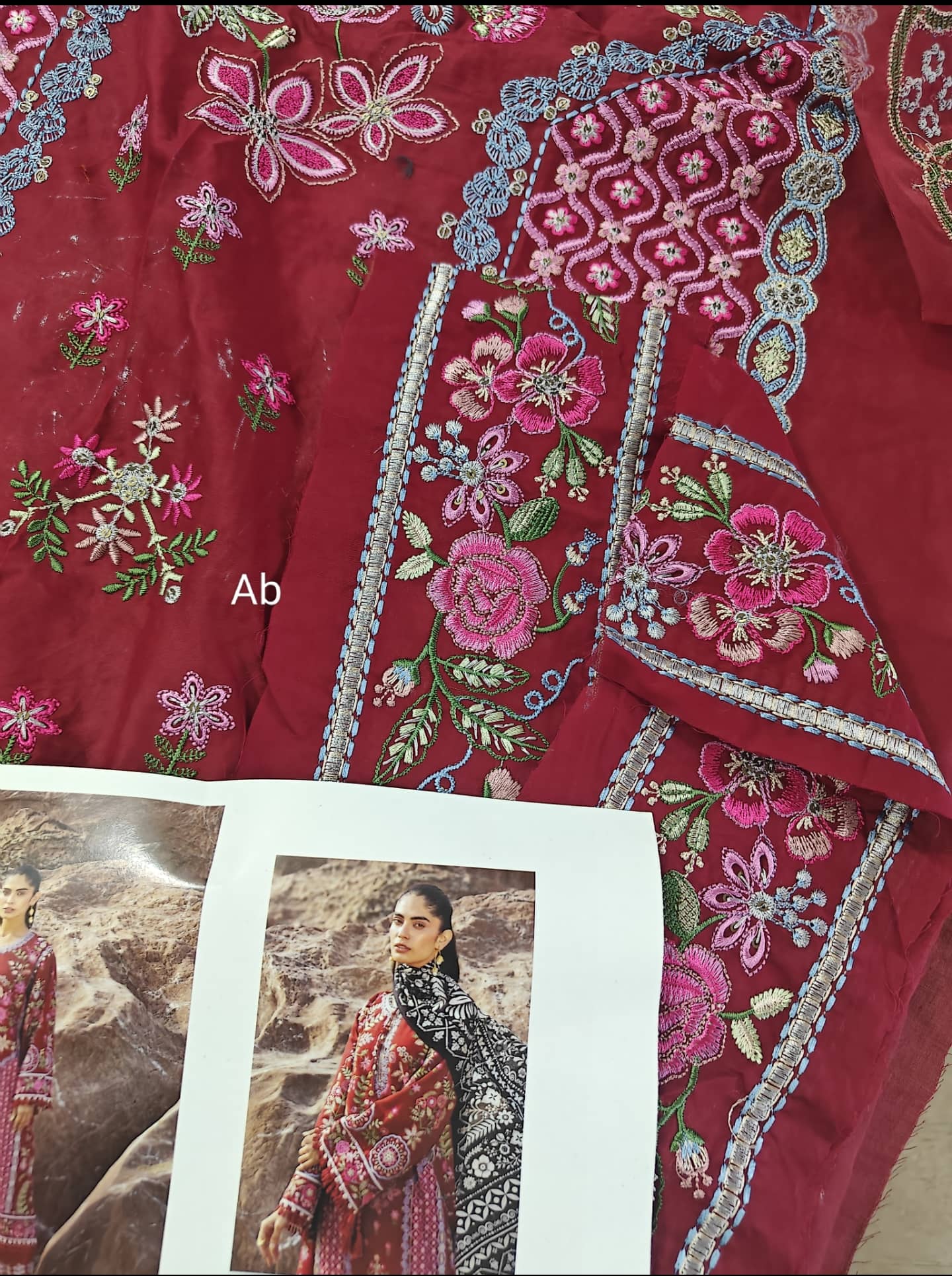 img_sadaf_fawad_khan_lawn_awwal_boutique