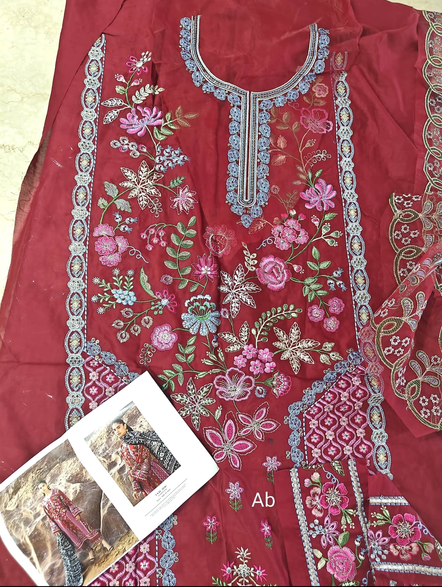 Open Pic/Sadaf Fawad Khan Siraa Lawn 26/Laal