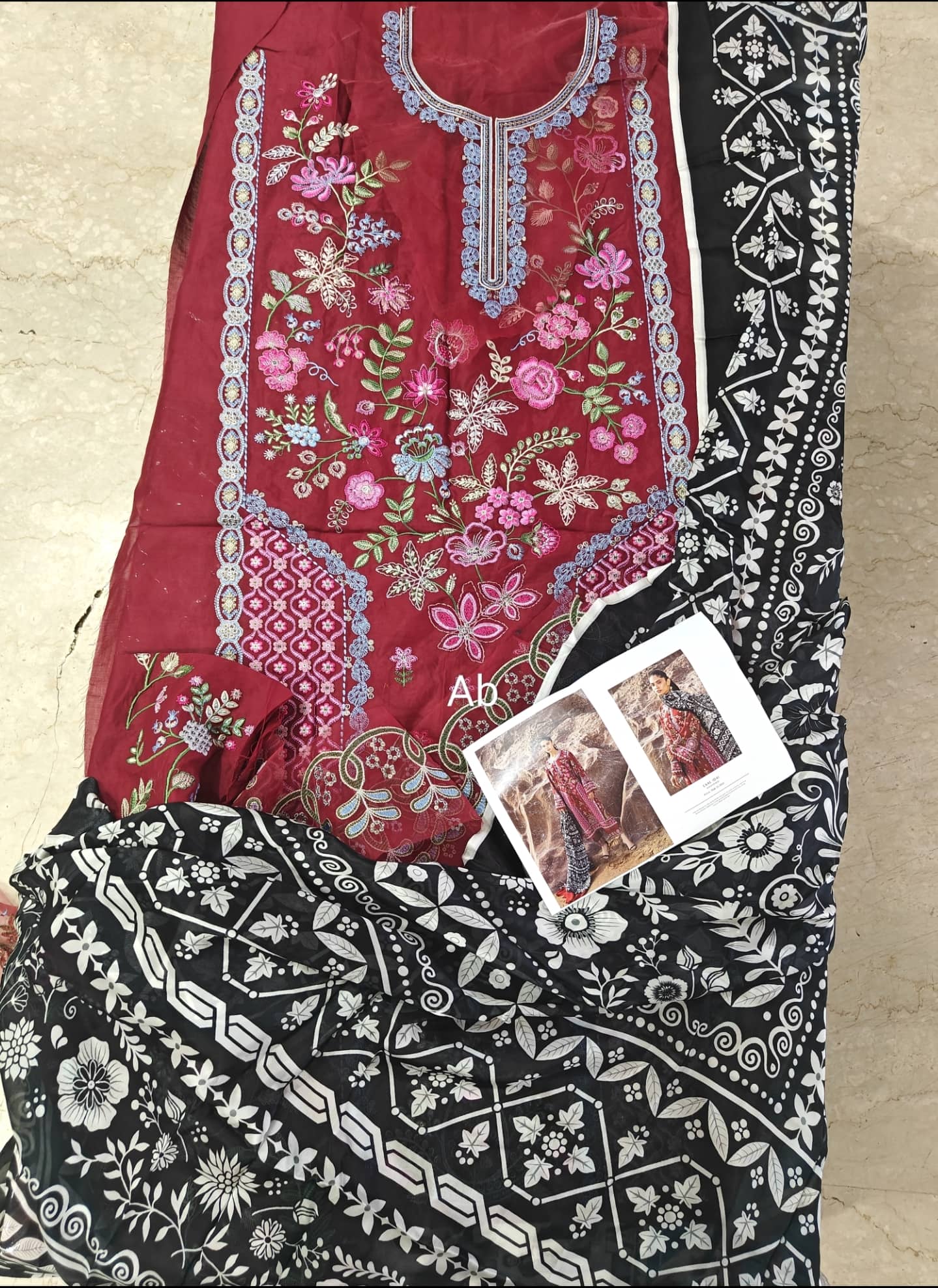 img_sadaf_fawad_khan_lawn_awwal_boutique