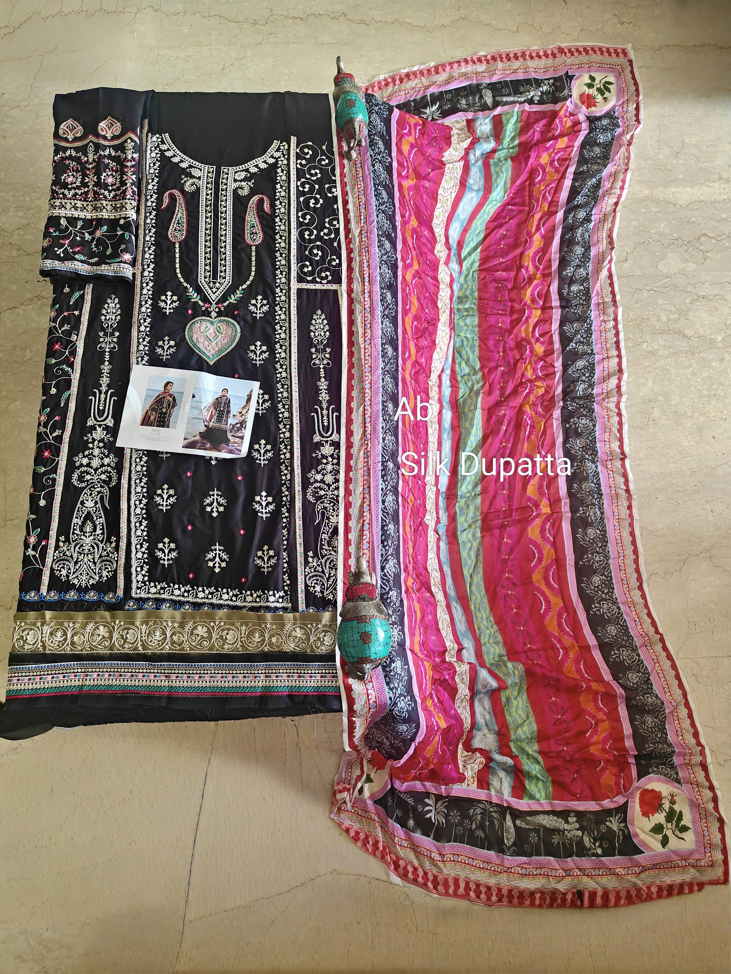img_sadaf_fawad_khan_awwal_boutique