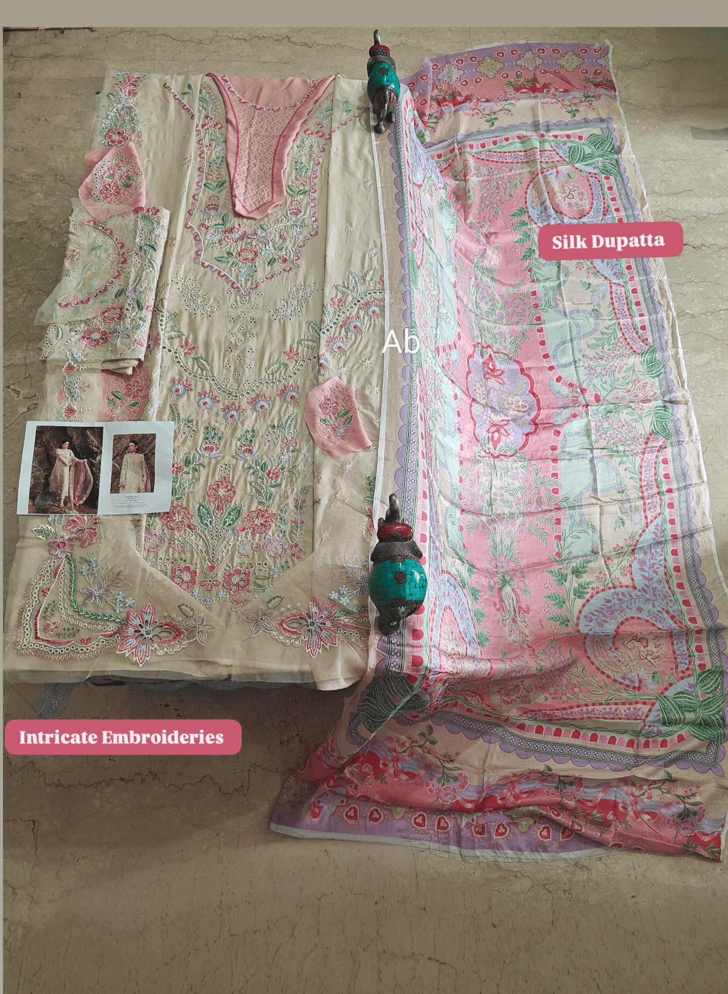 Sale‼️Open Pic/Sadaf Fawad Khan Siraa Lawn 26/Sunehri