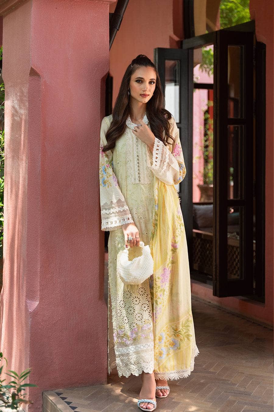 img_saira_rizwan_lawn_awwal_boutique