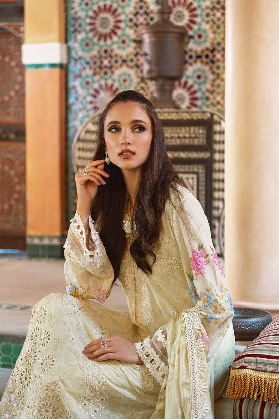 img_saira_rizwan_lawn_awwal_boutique