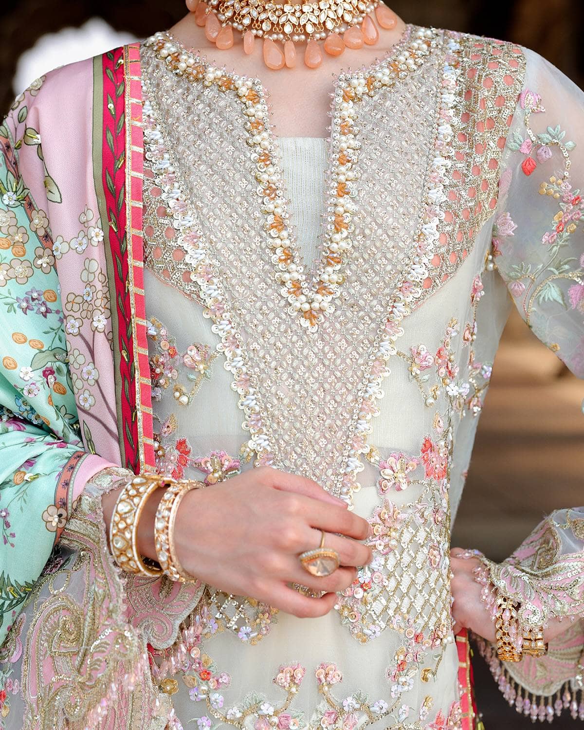 Saira Shakira Wedding Edition 26/Camellia/Off White