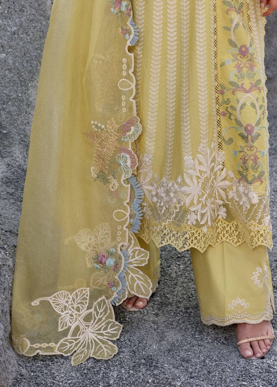 img_saira_shakira_lawn_awwal_boutique