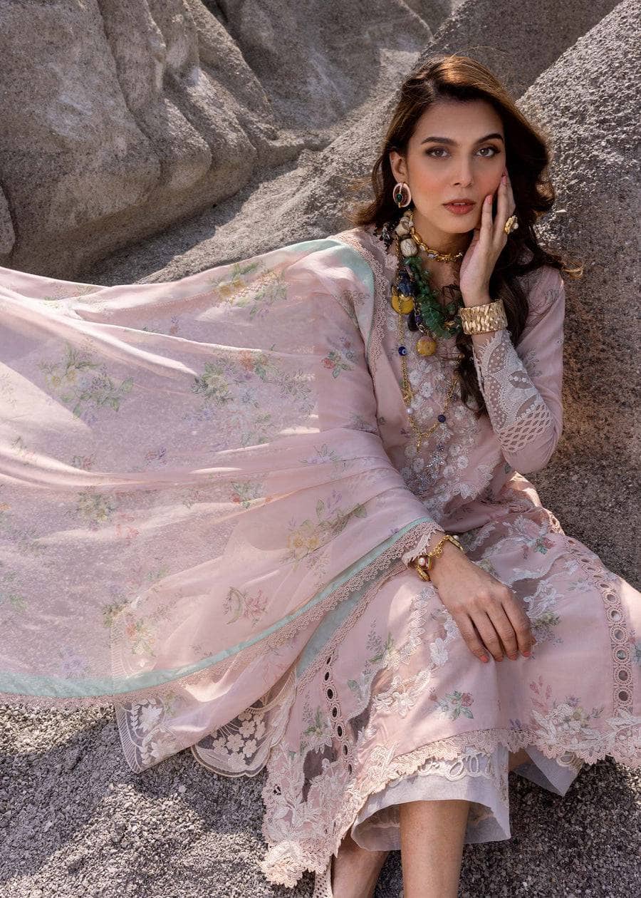 img_saira_shakira_lawn_awwal_boutique