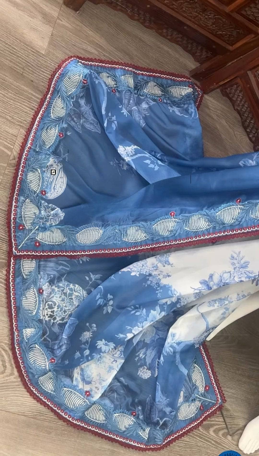 Stitched Look of Unstitched Saira Shakira Lawn 25/Cecil A/Size - XL L M S