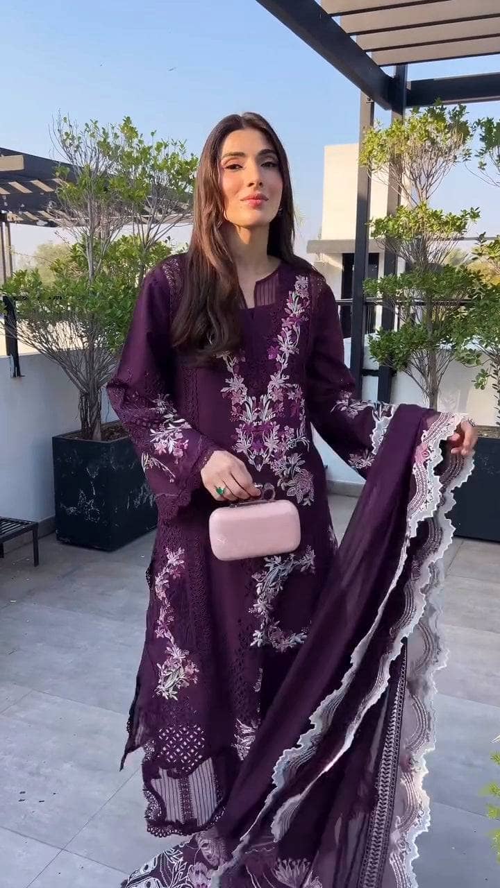 img_saira_shakira_lawn_awwal_boutique