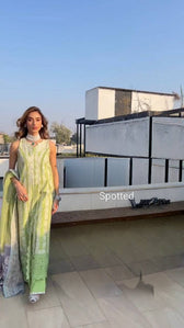 Spotted in Saira Shakira Lawn 25/NADINE-B/Pear