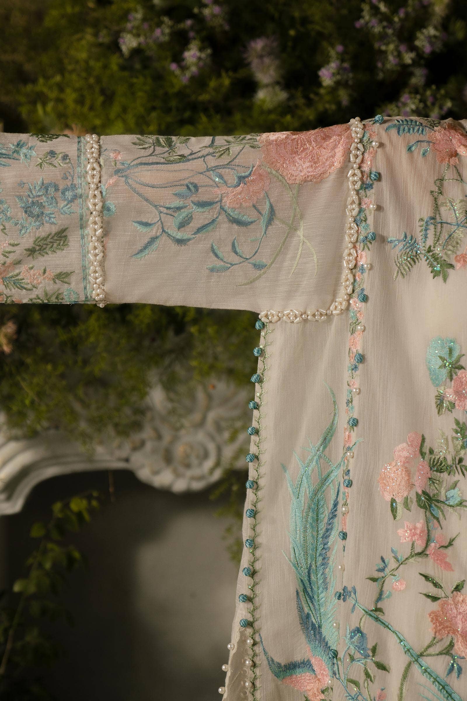 img_sana_safinaz_lawn_24_awwal_boutique