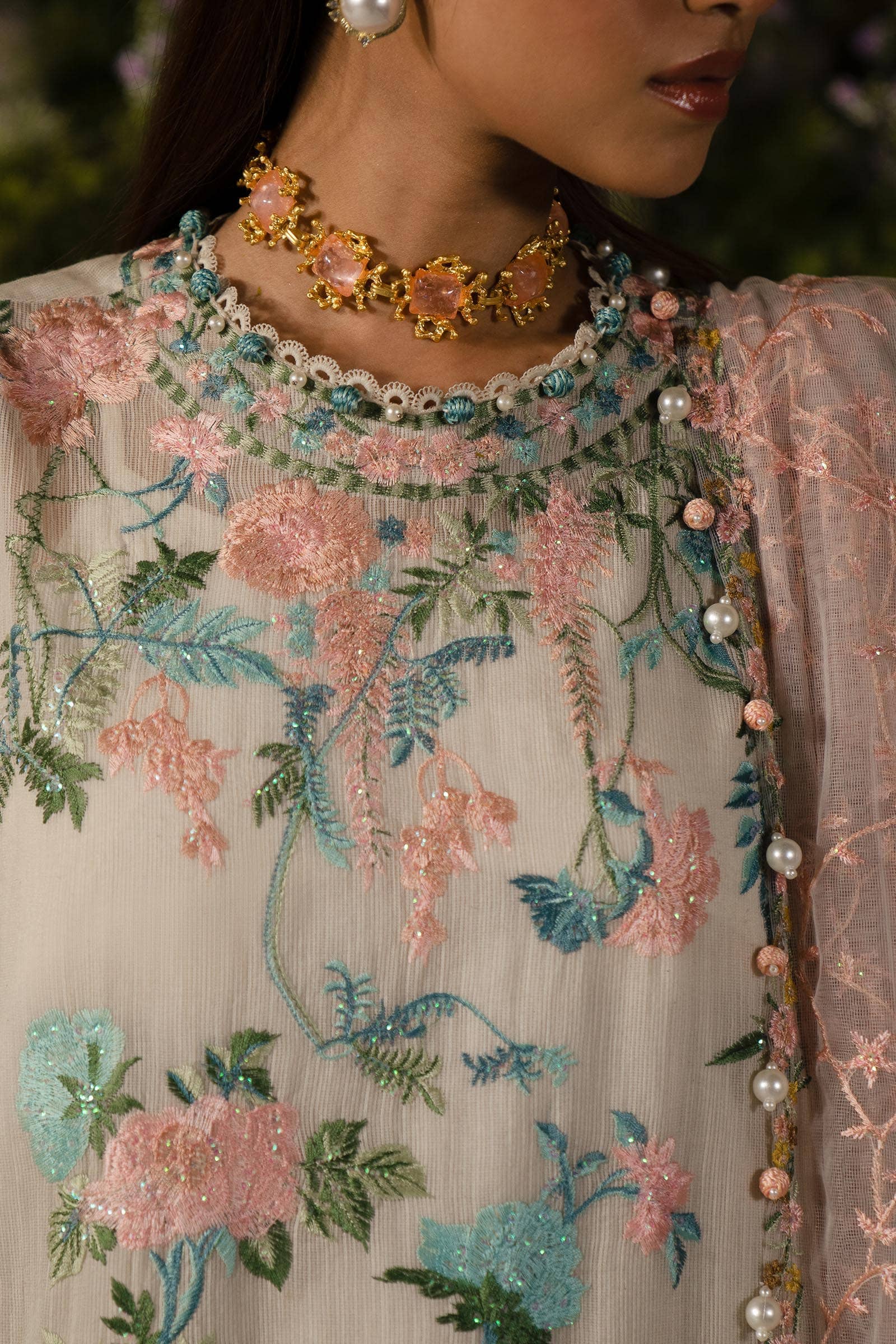 img_sana_safinaz_lawn_24_awwal_boutique