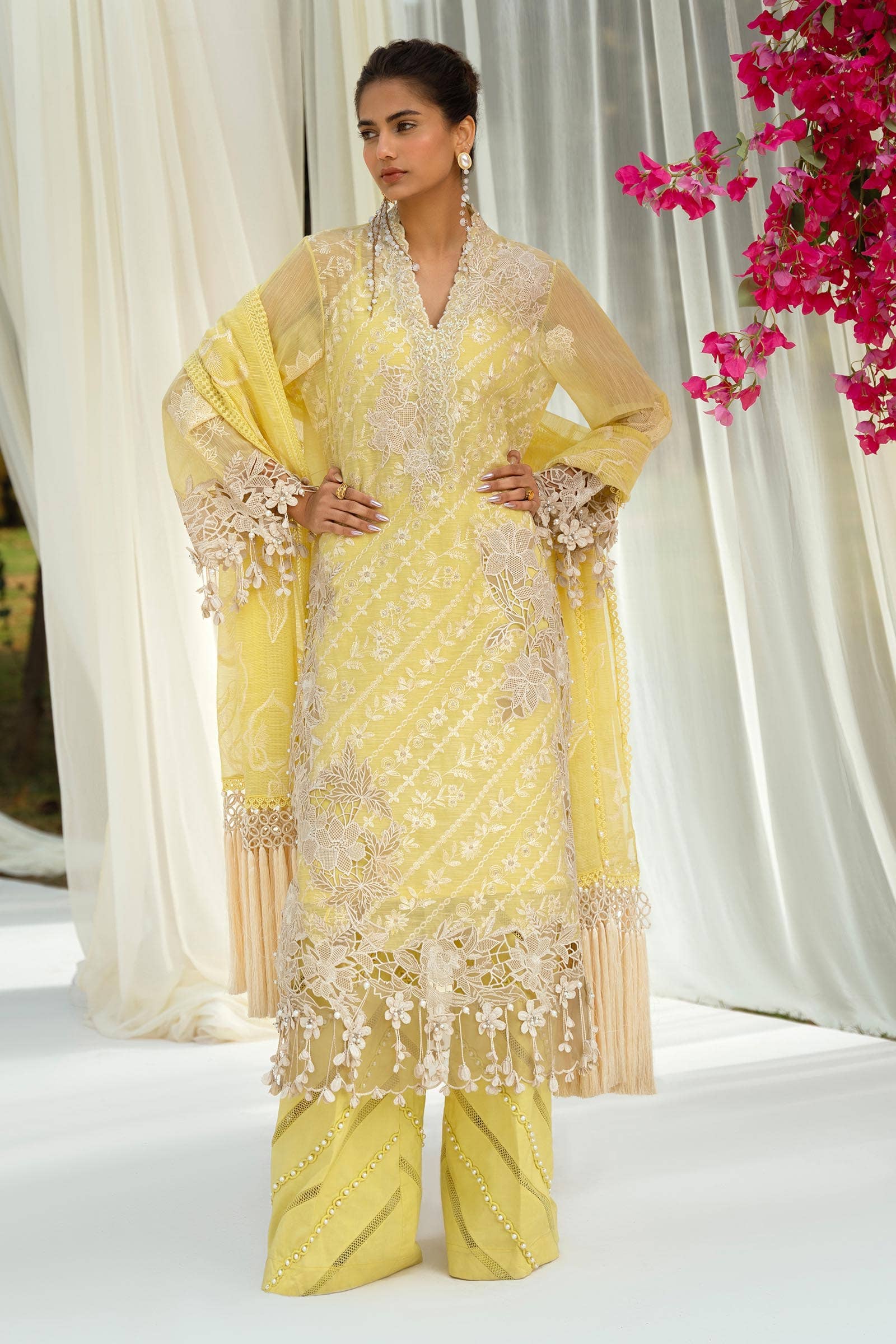 img_sana_safinaz_lawn_24_awwal_boutique