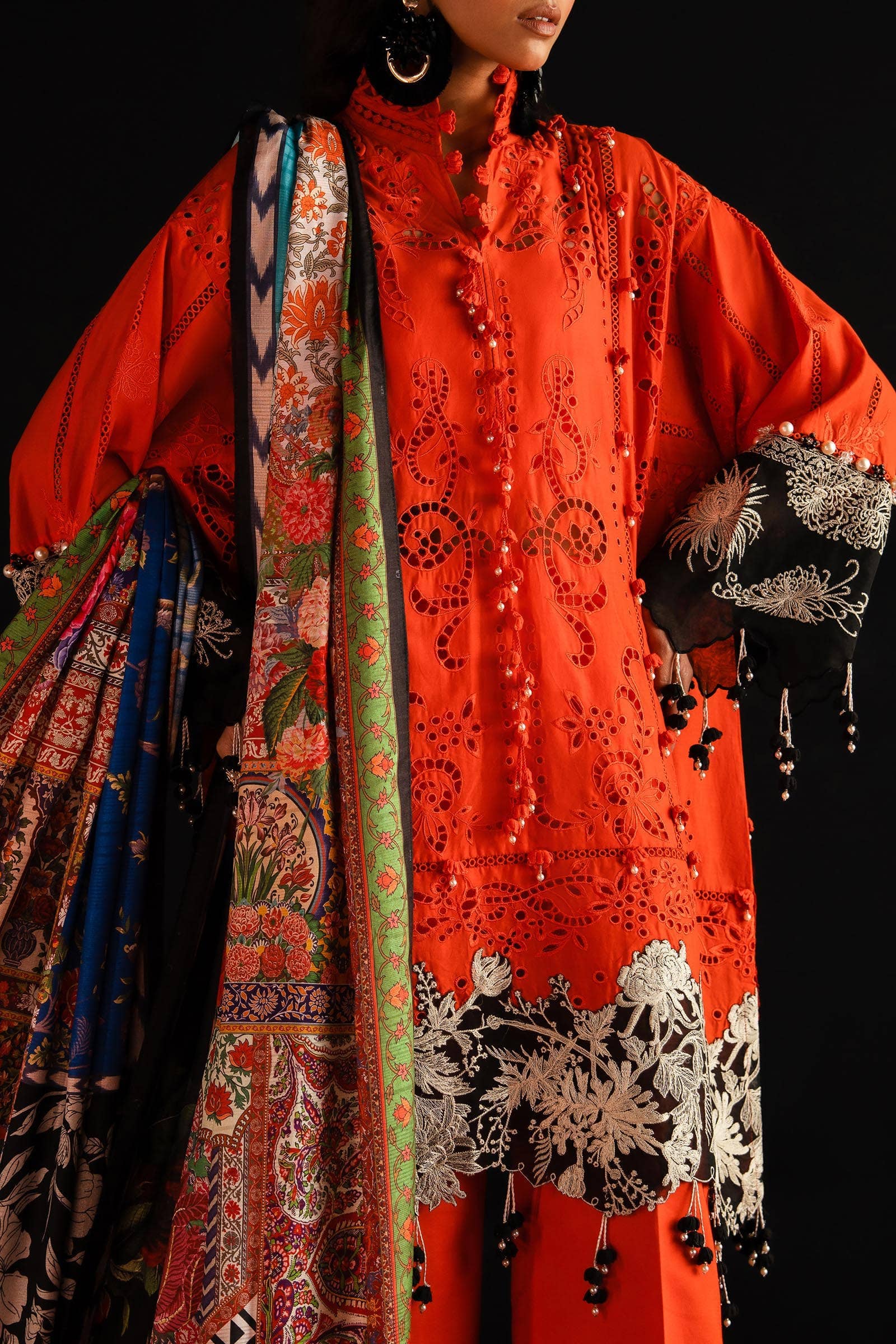 img_sana_safinaz_lawn_24_awwal_boutique