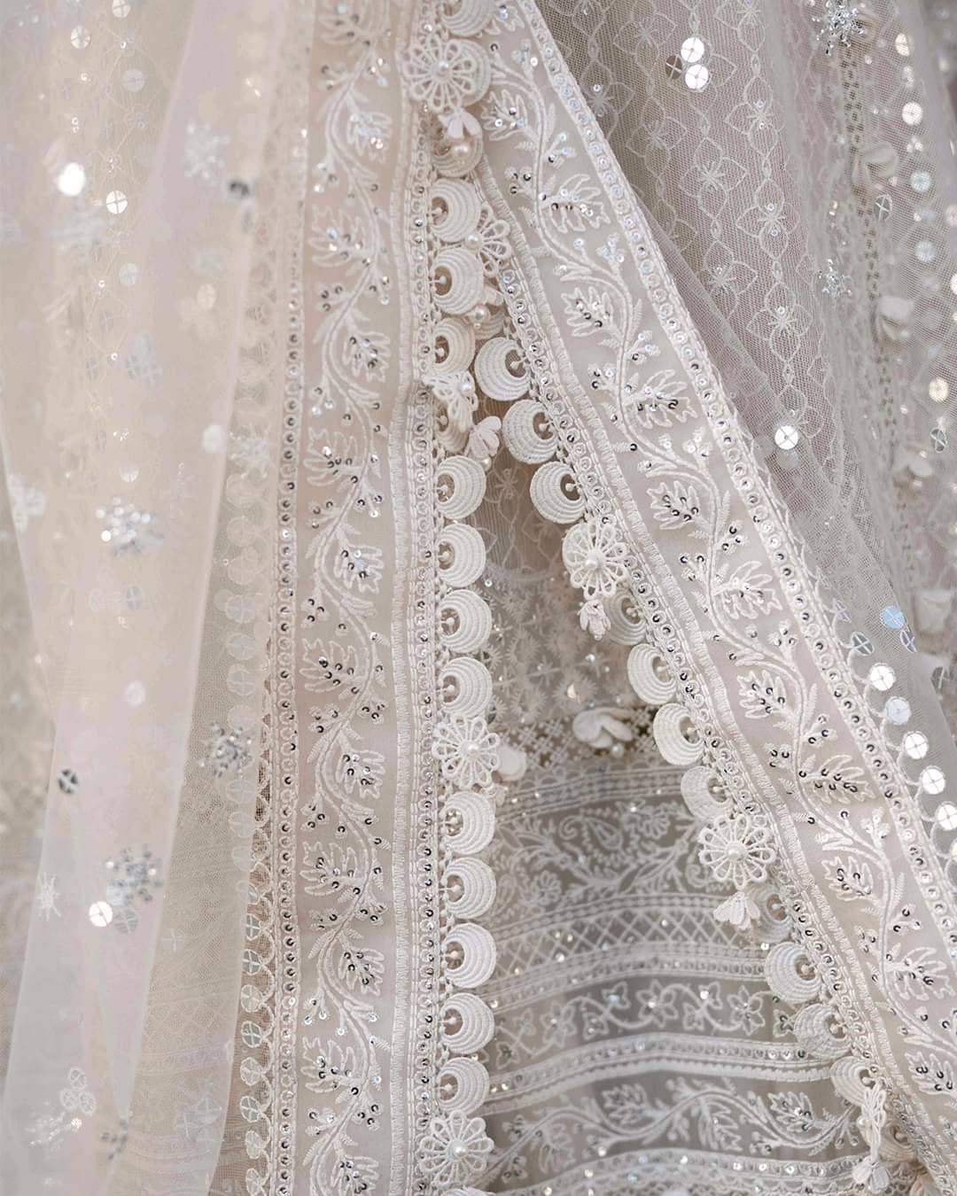 img_sana_safinaz_lawn_24_awwal_boutique