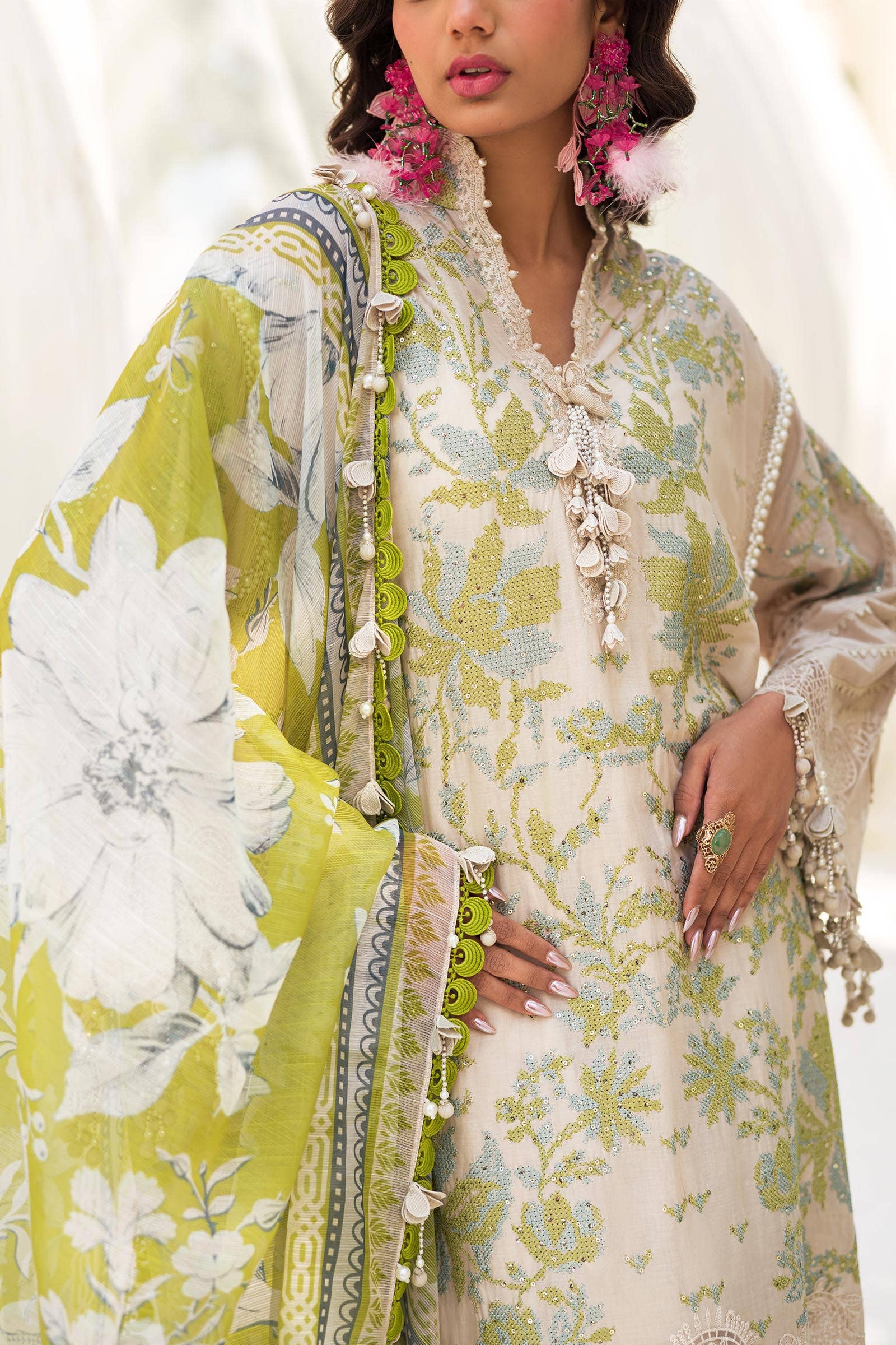 img_sana_safinaz_lawn_24_awwal_boutique