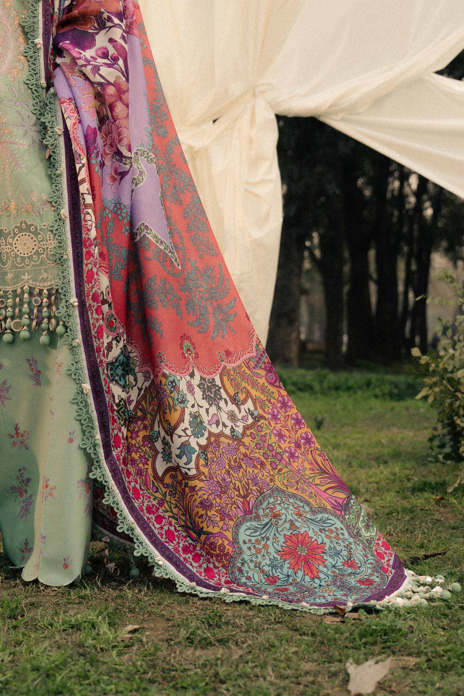 Sana Safinaz Lawn Pakistani Suit Sana Safinaz Luxury Lawn 25/7B
