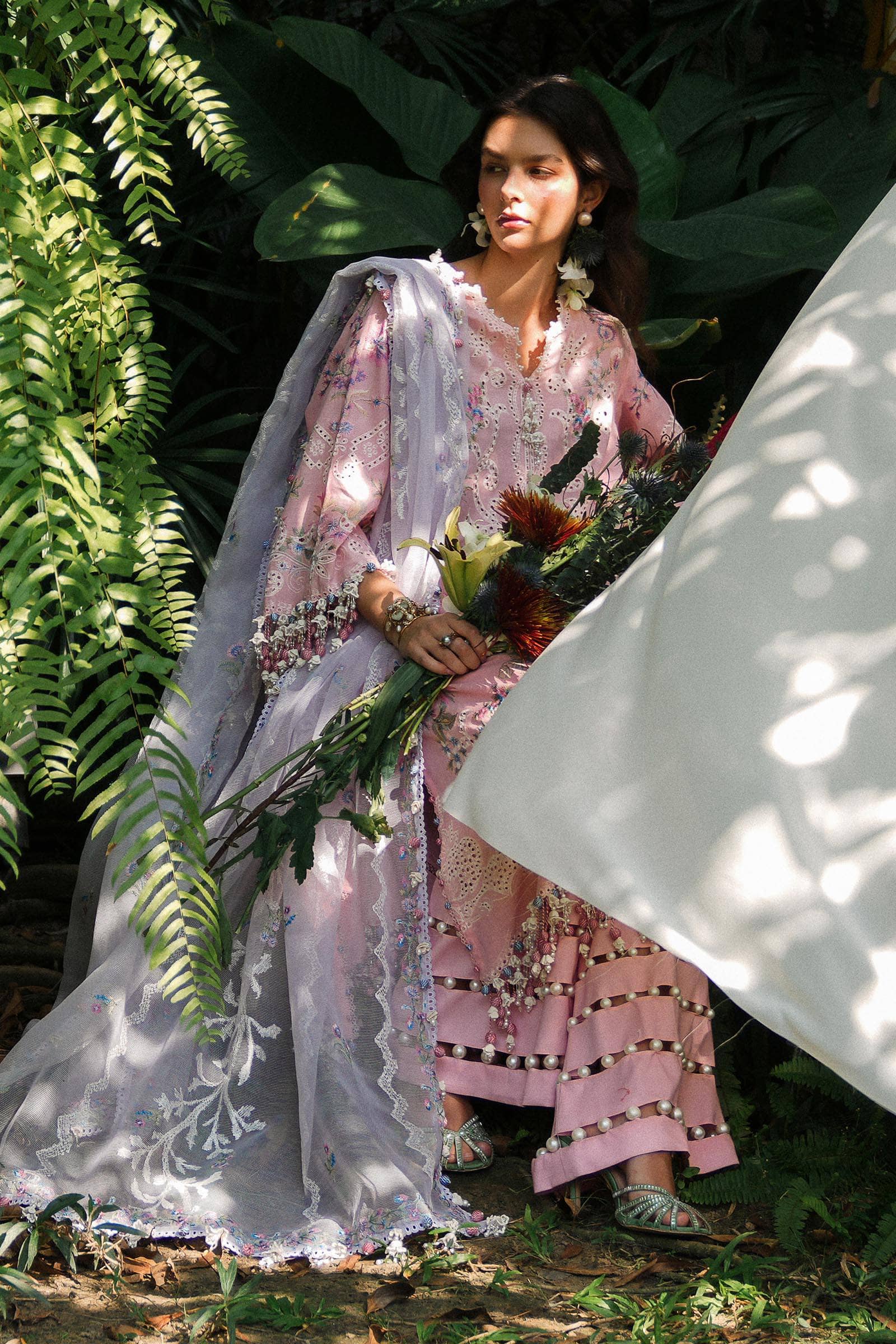 img_sana_safinaz_luxury_lawn_25_awwal_boutique