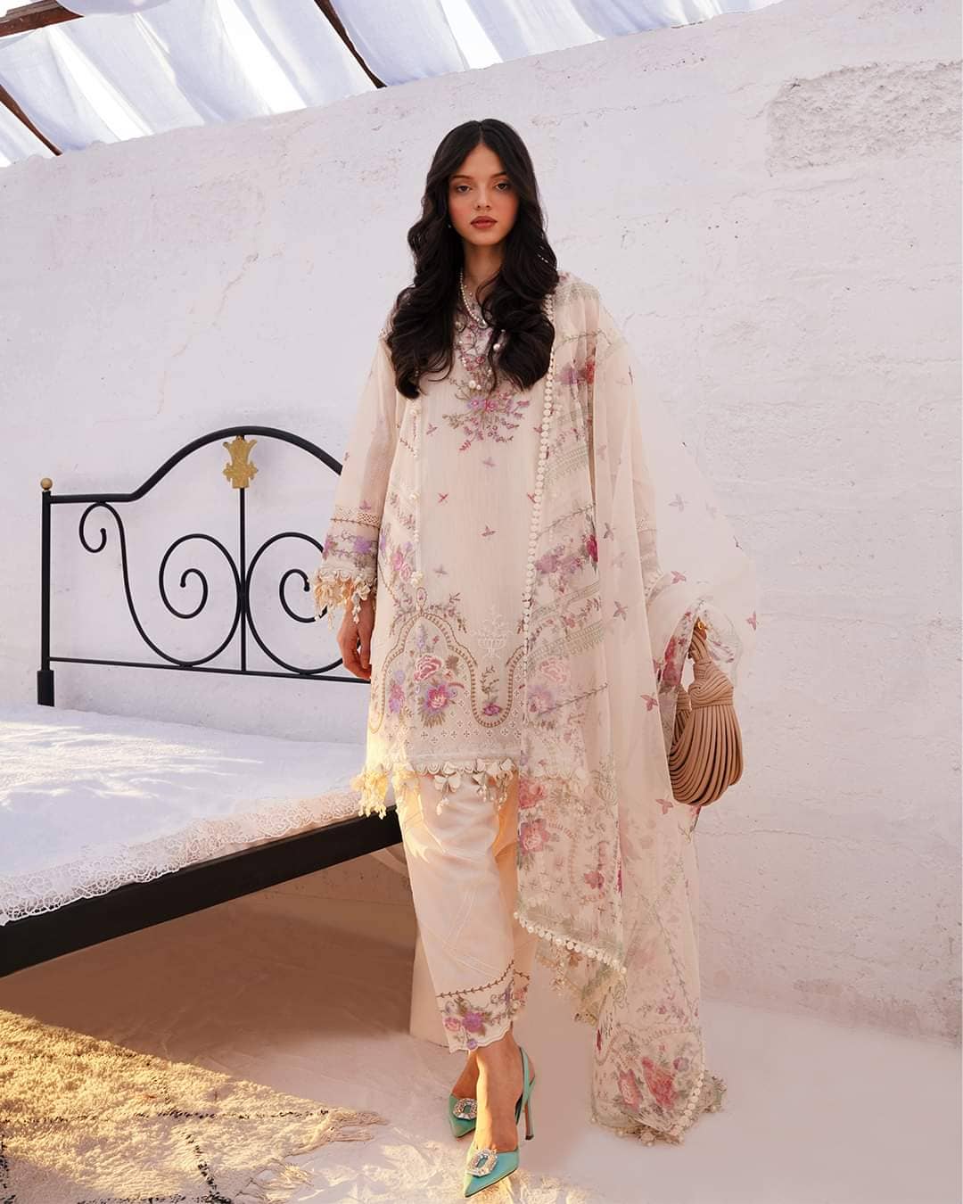 img_sana_safinaz_muzlin_24_awwal_boutique