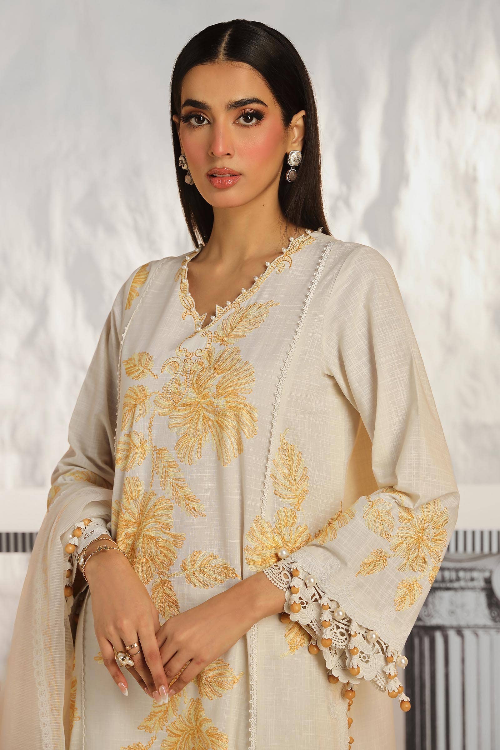 img_sana_safinaz_muzlin_vol_2_awwal_boutique