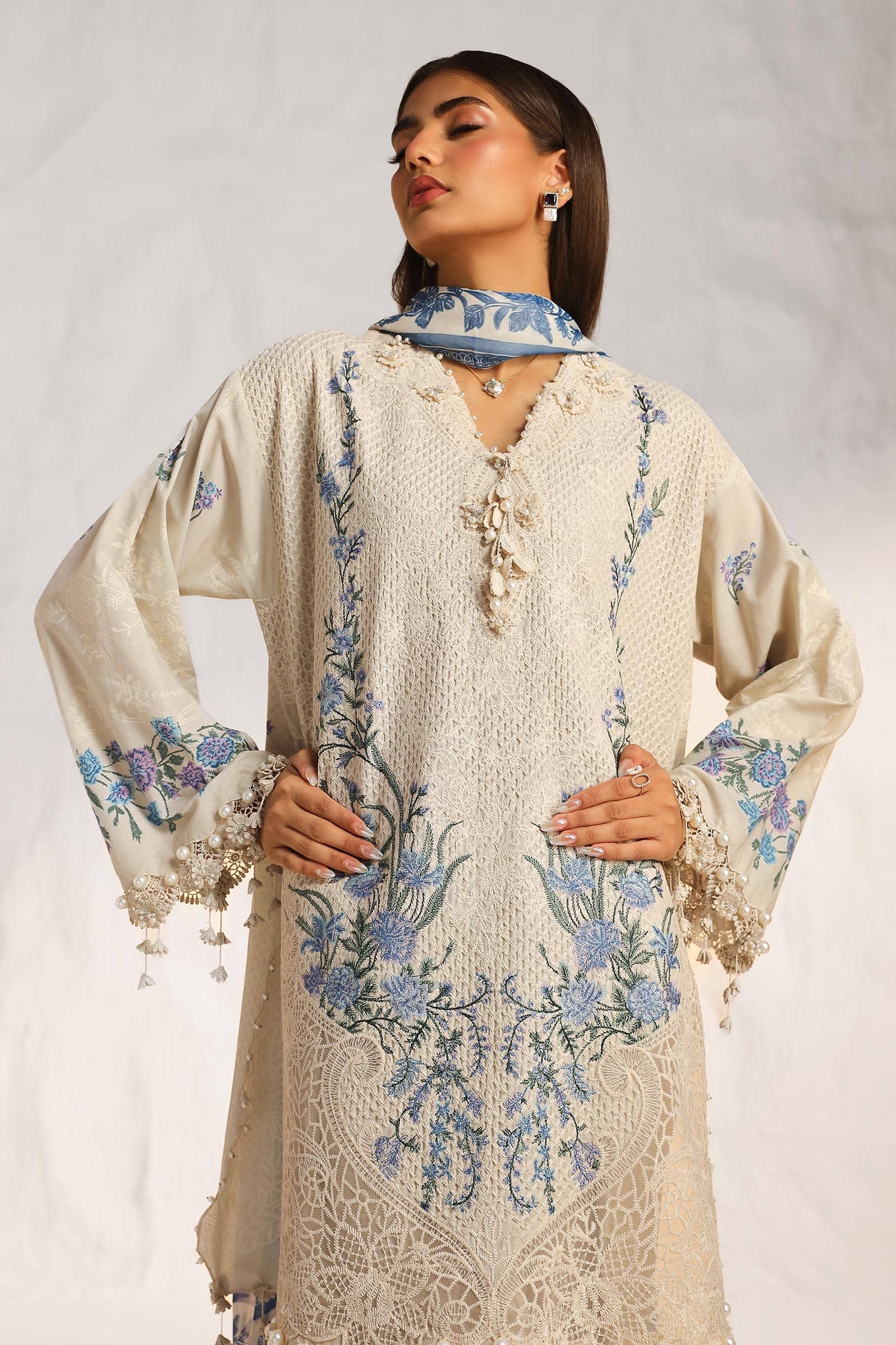 img_sana_safinaz_muzlin_vol_2_awwal_boutique