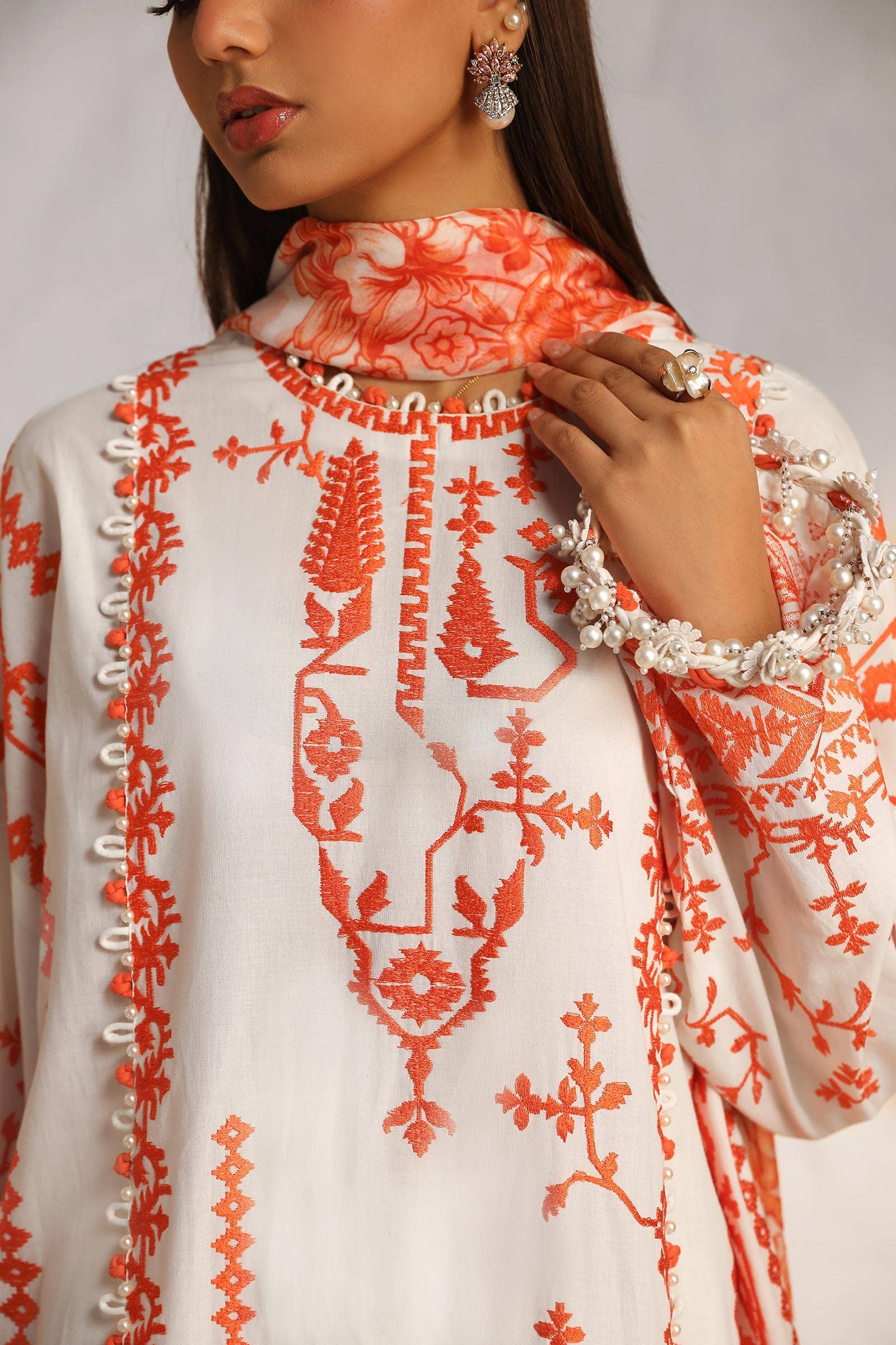 img_sana_safinaz_muzlin_vol_2_awwal_boutique