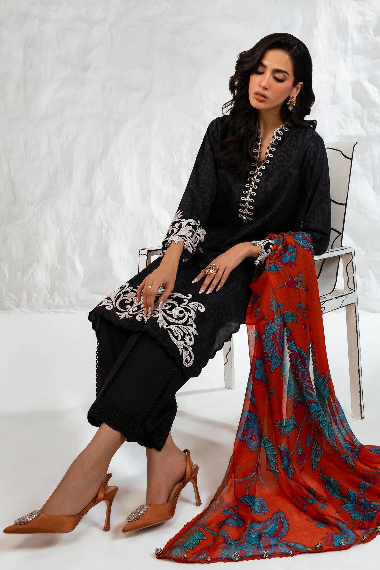 img_sana_safinaz_muzlin_vol_2_awwal_boutique