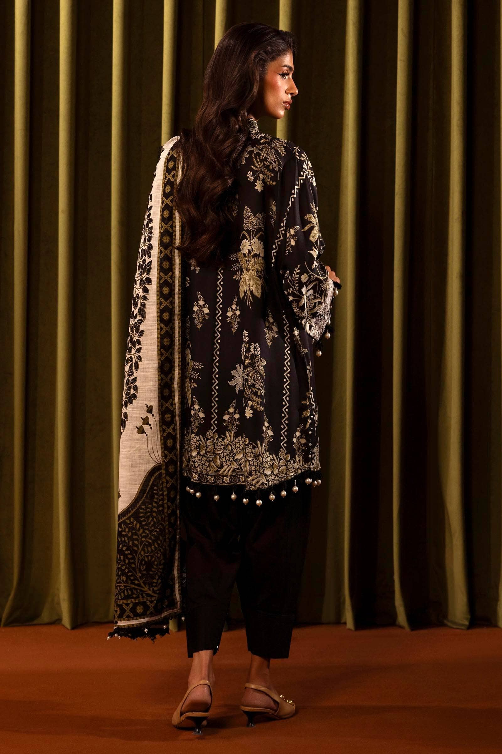 img_sana_safinaz_muzlin_24_awwal_boutique