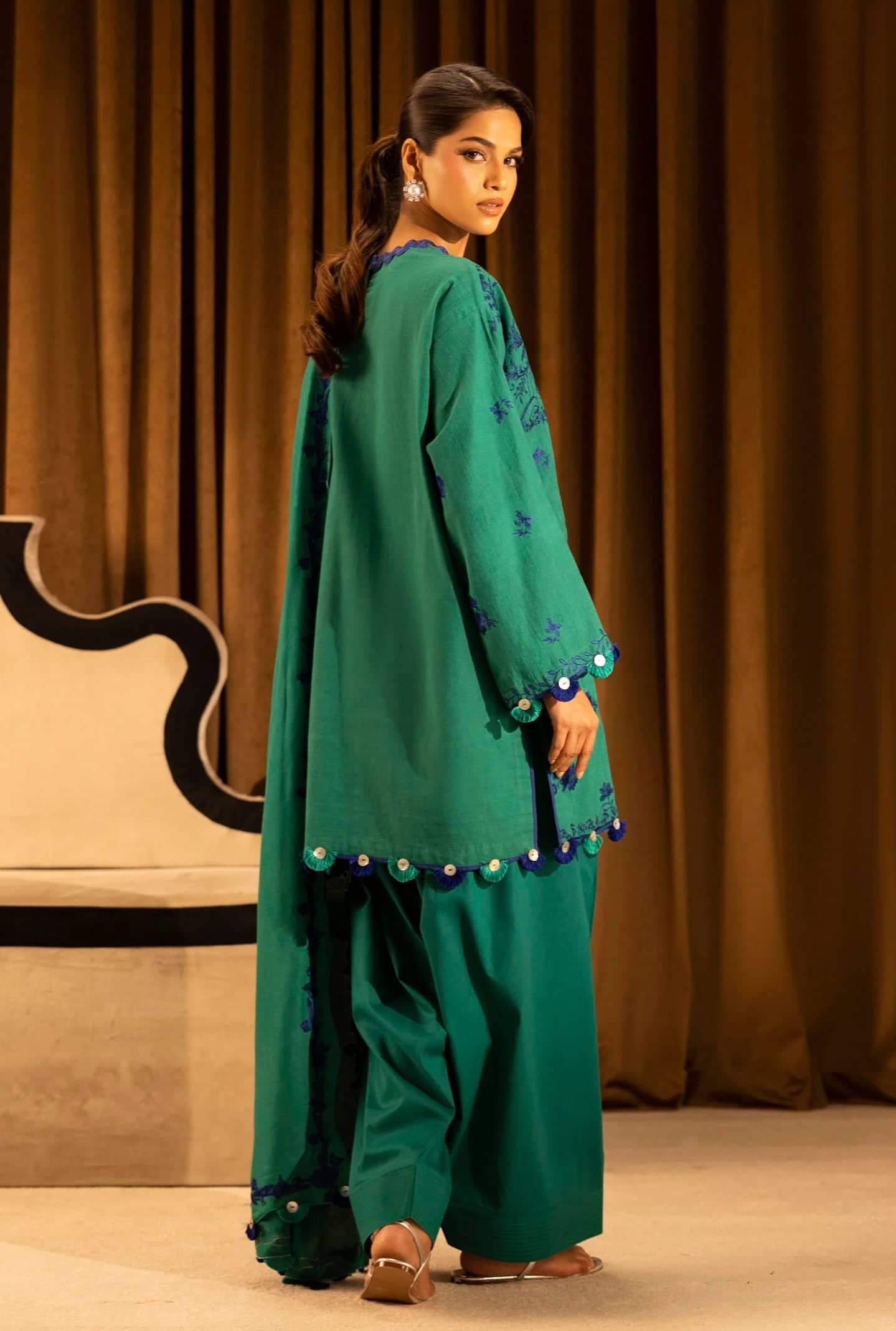 Sana Safinaz Luxury Winter Collection Sana Safinaz Muzlin Winter 25/10 A