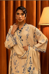 Sana Safinaz Luxury Winter Collection Sana Safinaz Muzlin Winter 25/11 A