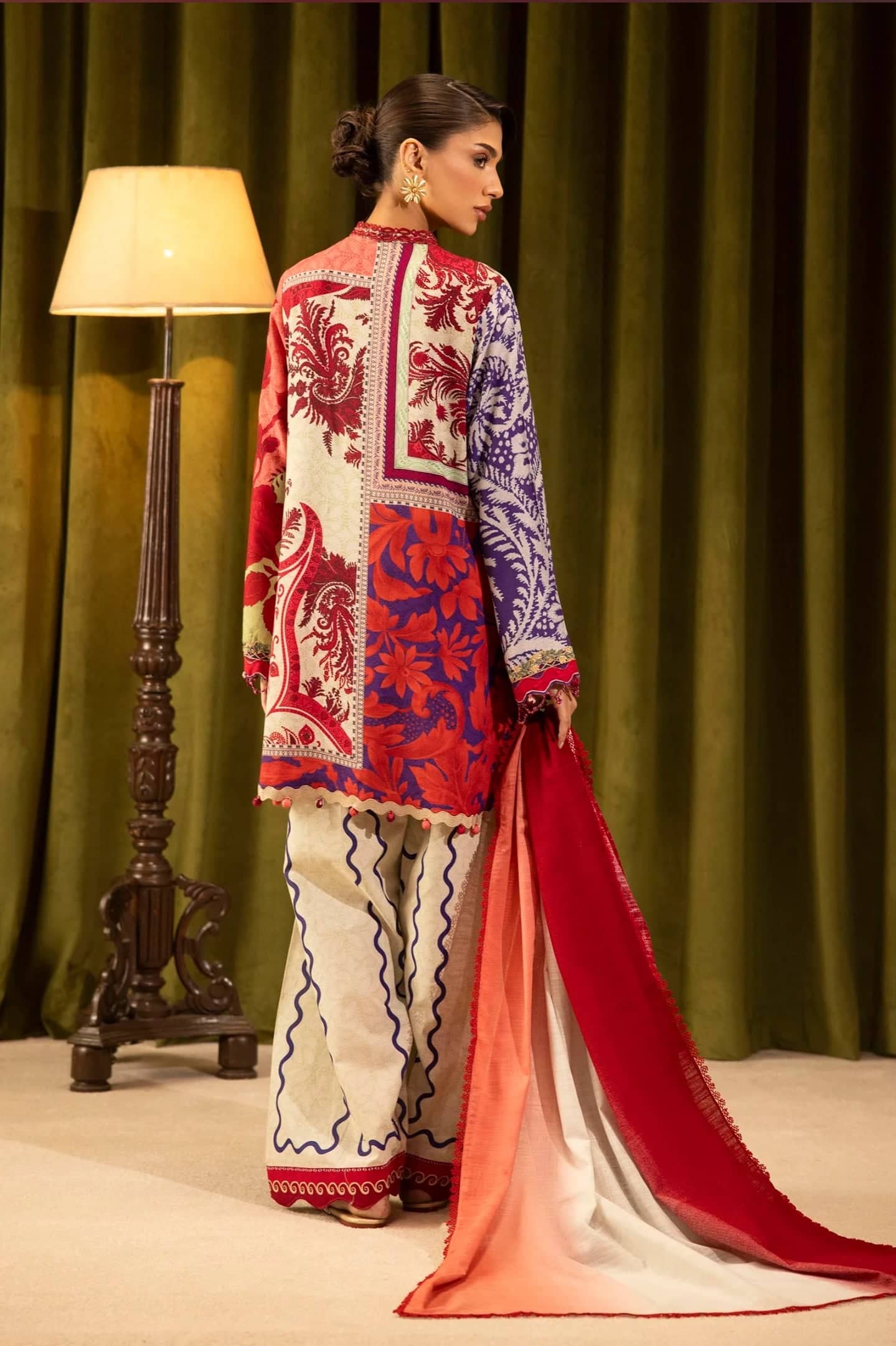 Sana Safinaz Luxury Winter Collection Sana Safinaz Muzlin Winter 25/18 A