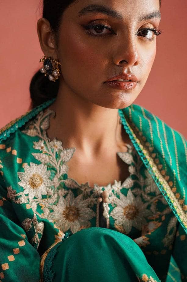 img_sana_safinaz_mahay_lawn_23_awwal_boutique