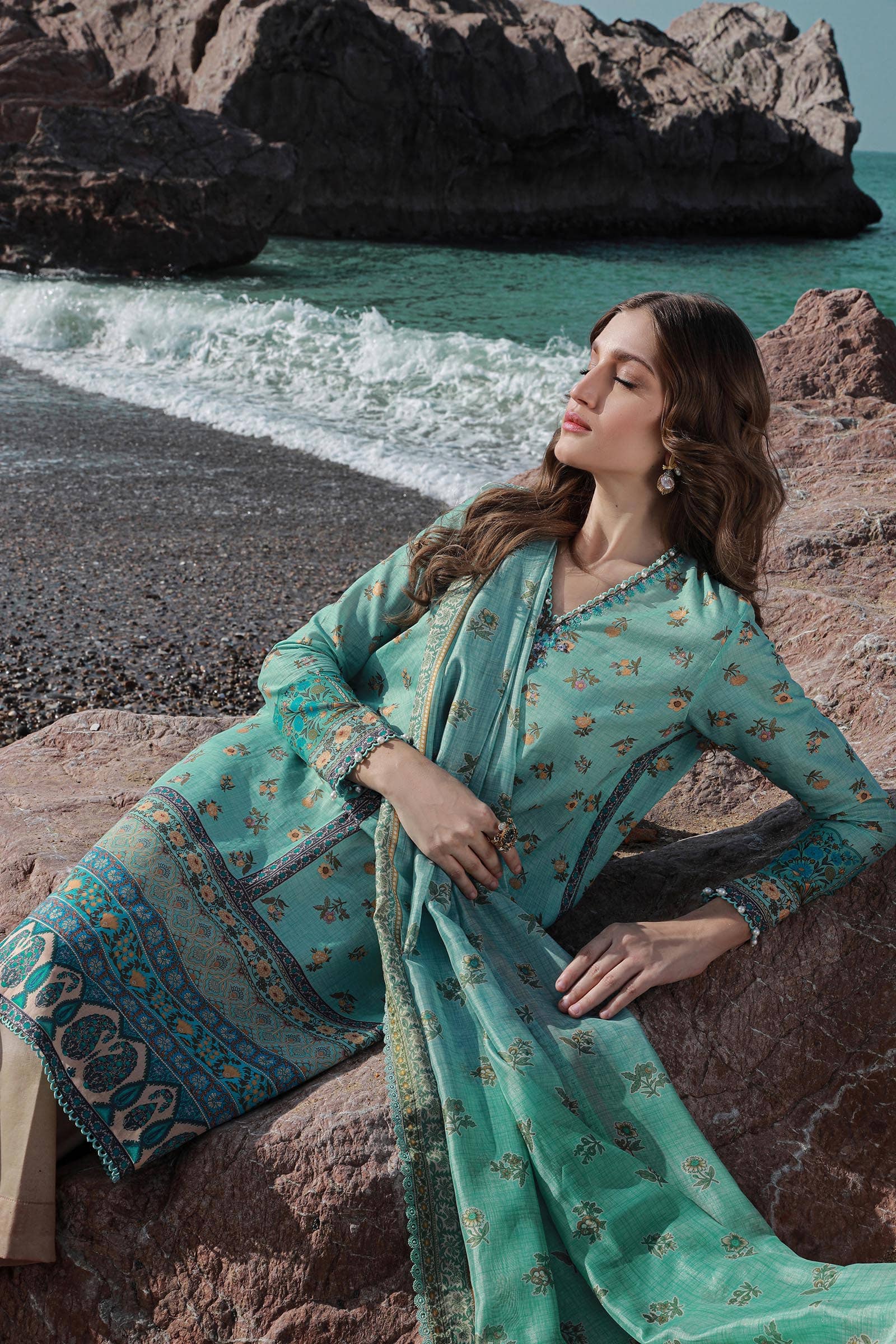 img_sana_safinaz_mahay_24_awwal_boutique