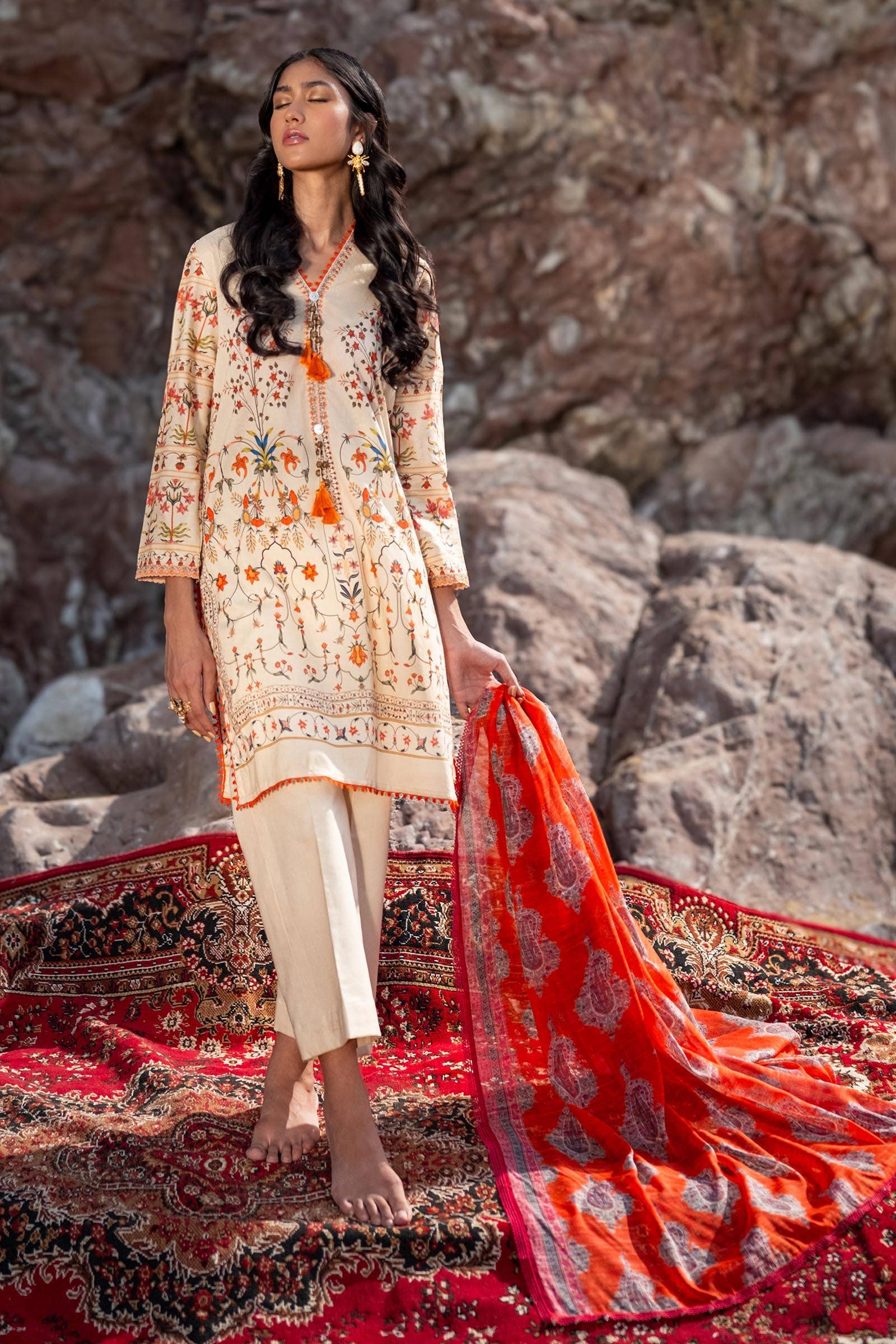 img_sana_safinaz_mahay_24_awwal_boutique